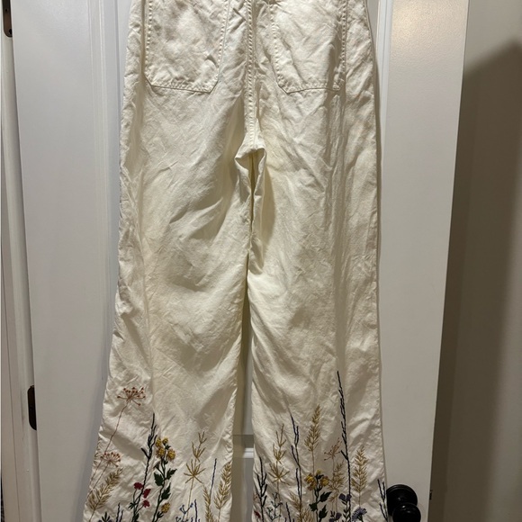 Ralph Lauren Cream Pants with Floral Detail - Picture 4 of 9